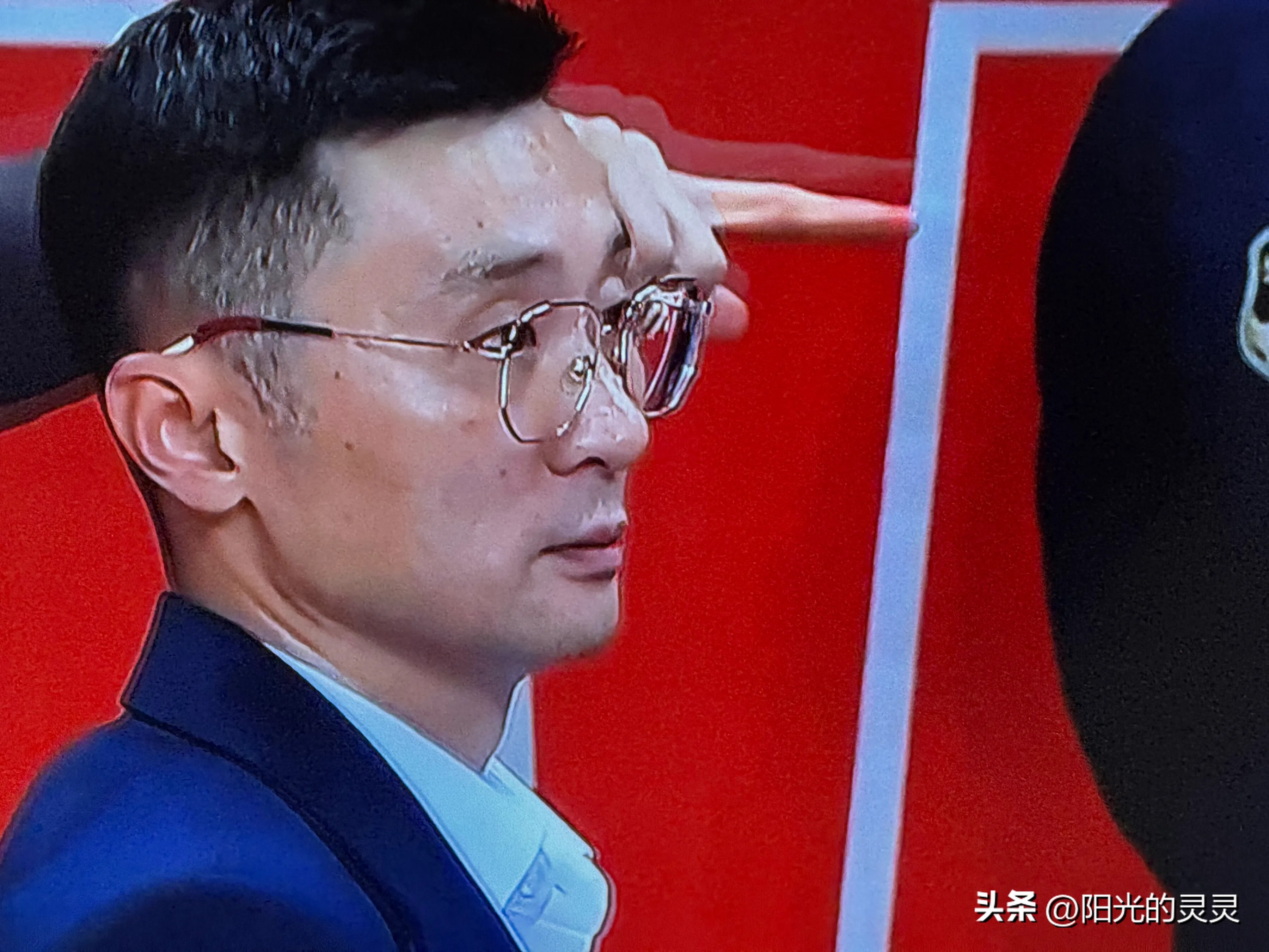 清晨CBA常规赛传出新动向，那不勒斯调整名单，管理层表态：管理层满意，资深球员宣示担当的简单介绍