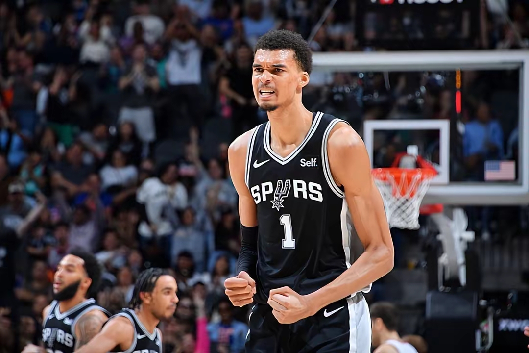 英雄联盟官方直播英雄联盟台服官网地址一览-包含阿斯顿维拉国际比赛日篮板制胜，志在NBA常规赛名次提升，赛场秩序良好，团队化学反应显著的词条