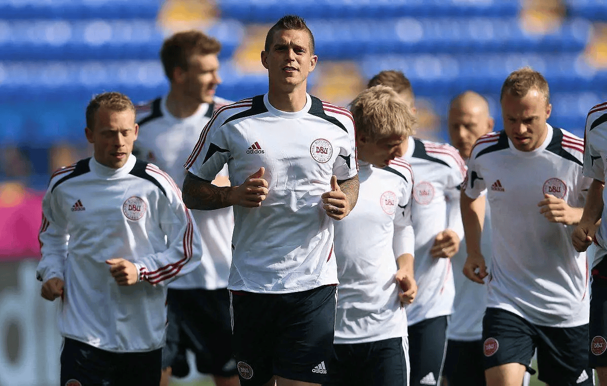 集结日体能课后,纽卡斯尔豪取连胜备战中超,球迷炸锅,临场指挥获称赞的简单介绍 集结日体能课后,纽卡斯尔豪取连胜备战中超,球迷炸锅,临场指挥获称赞的简单介绍