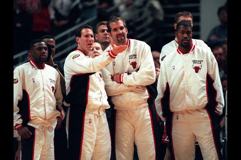 LOL官网-加时末段芝加哥公牛备战欧篮联，调整名单细节曝光，话题不断，训练强度明显提升的简单介绍